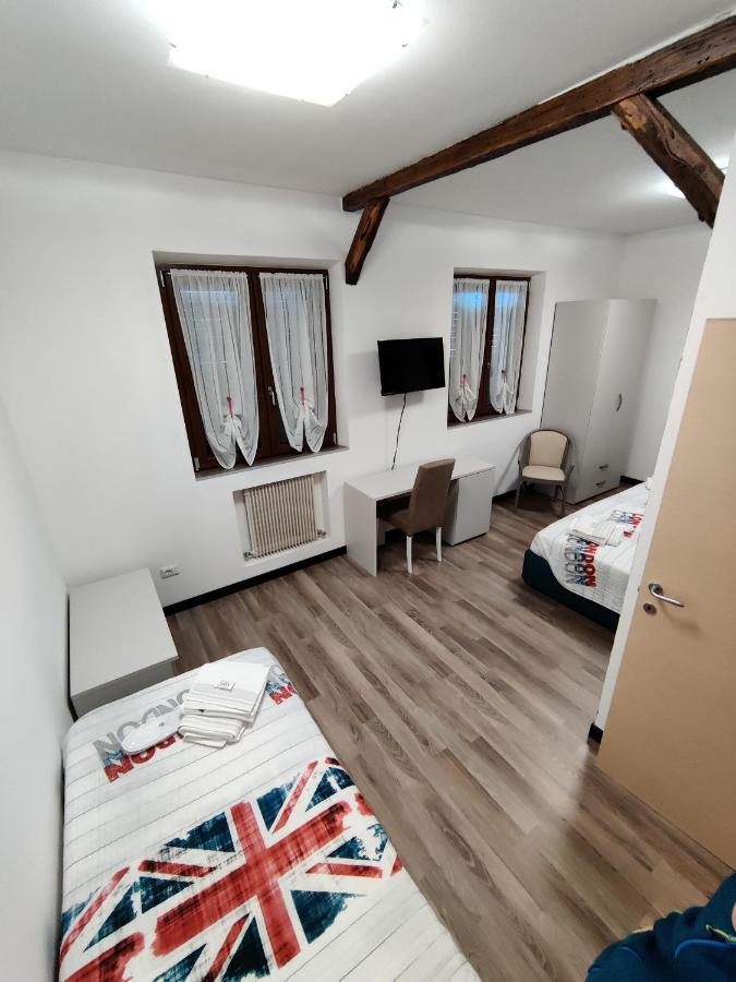 Albergo Baffo Chiuro Bagian luar foto