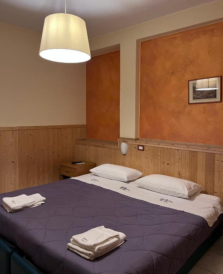 Albergo Baffo Chiuro Bagian luar foto